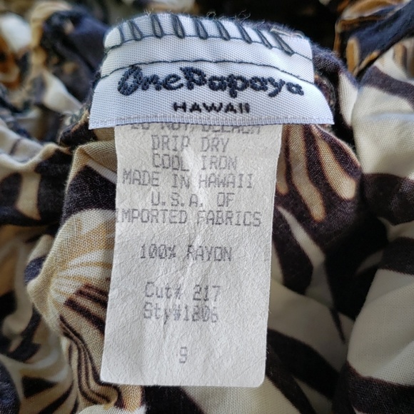 Aloha print blouse - Picture 3 of 3